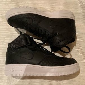 Nike Air Force 1 Mid LV8 (GS)